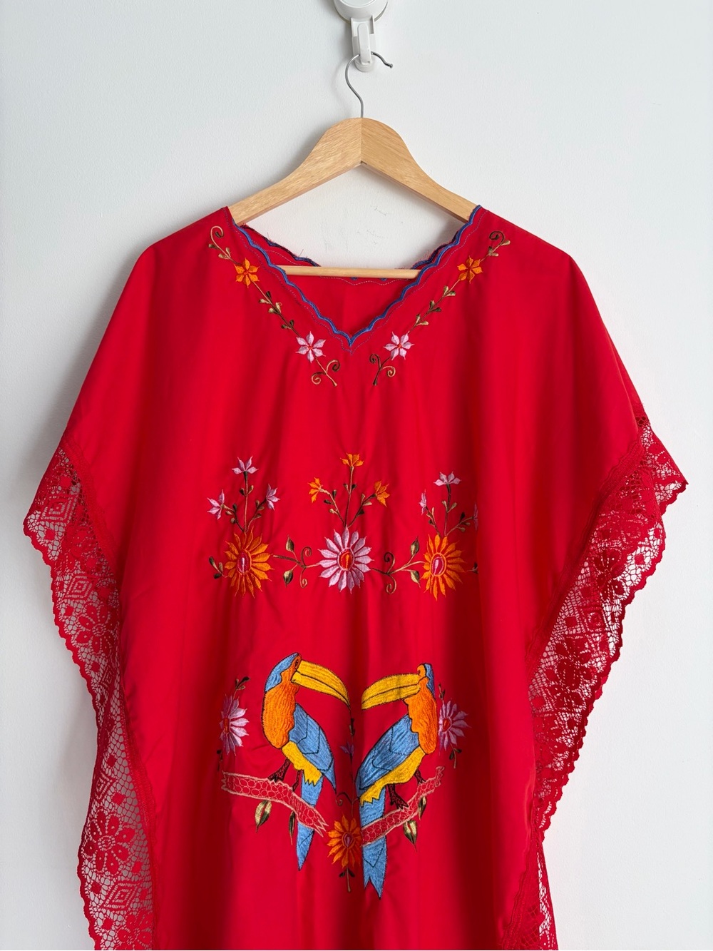 Vintage Tropical Toucan Embroidered Lace Kaftan Maxi Dress